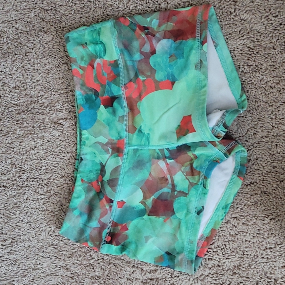 Small Fleo Shorts